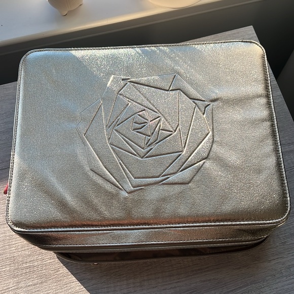 Hair accessories - Picture 3 of 4